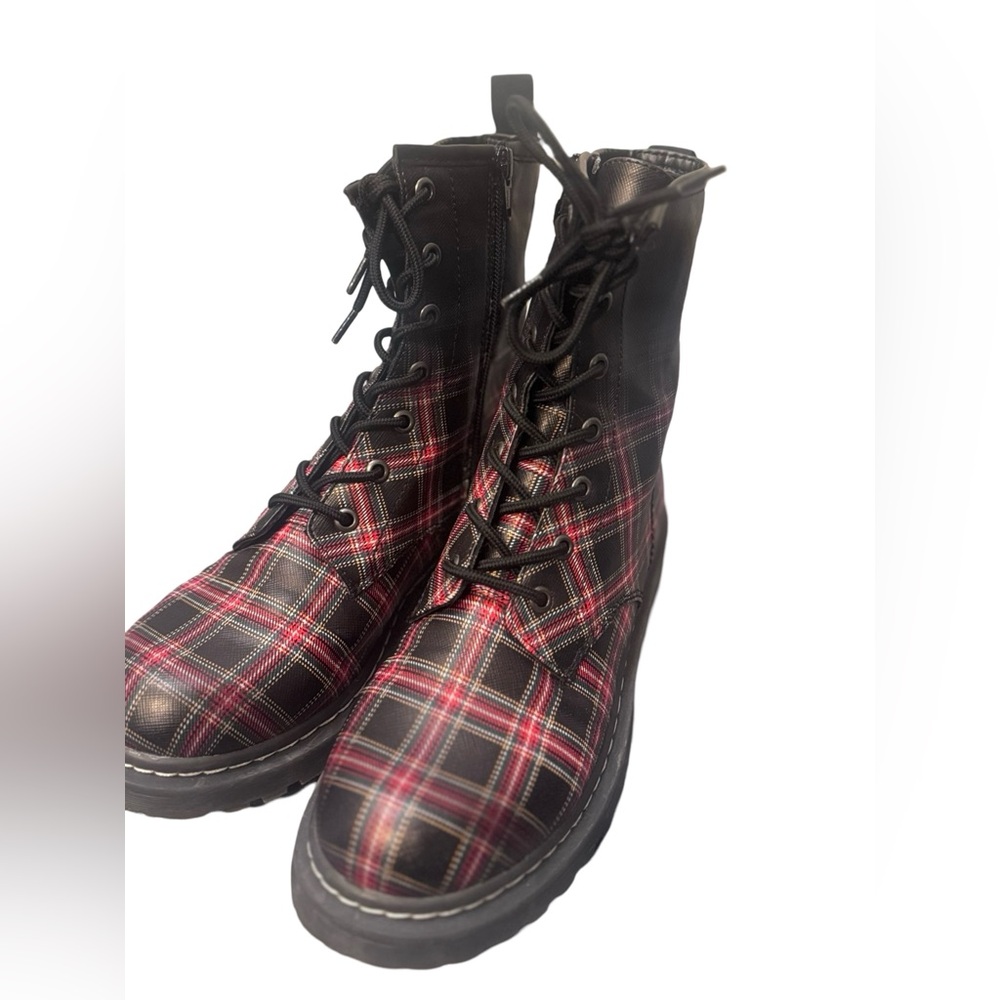 Wild Pair Women's Ryyder Leather Moto
Combat & Lace-up Boots - Picture 2 of 9